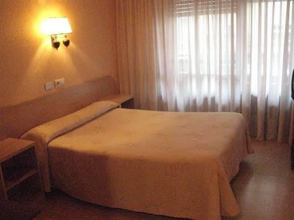 Hotel Achuri Vitoria-Gasteiz Eksteriør billede